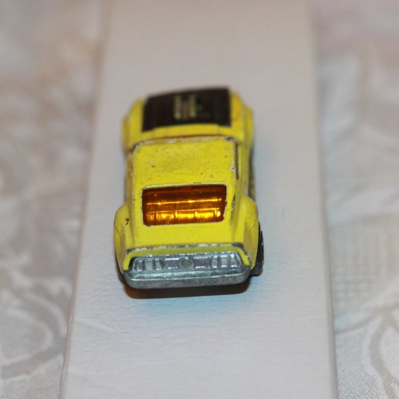 Matchbox Lesney Superfast Series Ford Boss Mustang No. 44  Yellow 1972 - Picture 4 of 5